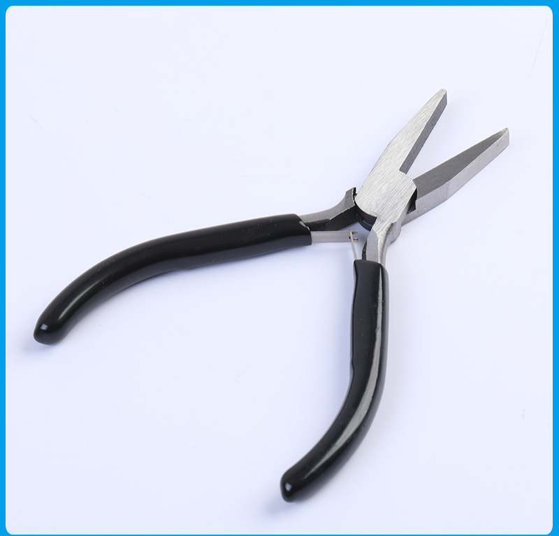 QR170005  Flat Nose Pliers for Jewelry Making Mini Wire Cutters for Bending Straightening Ring Opening  5 Inch